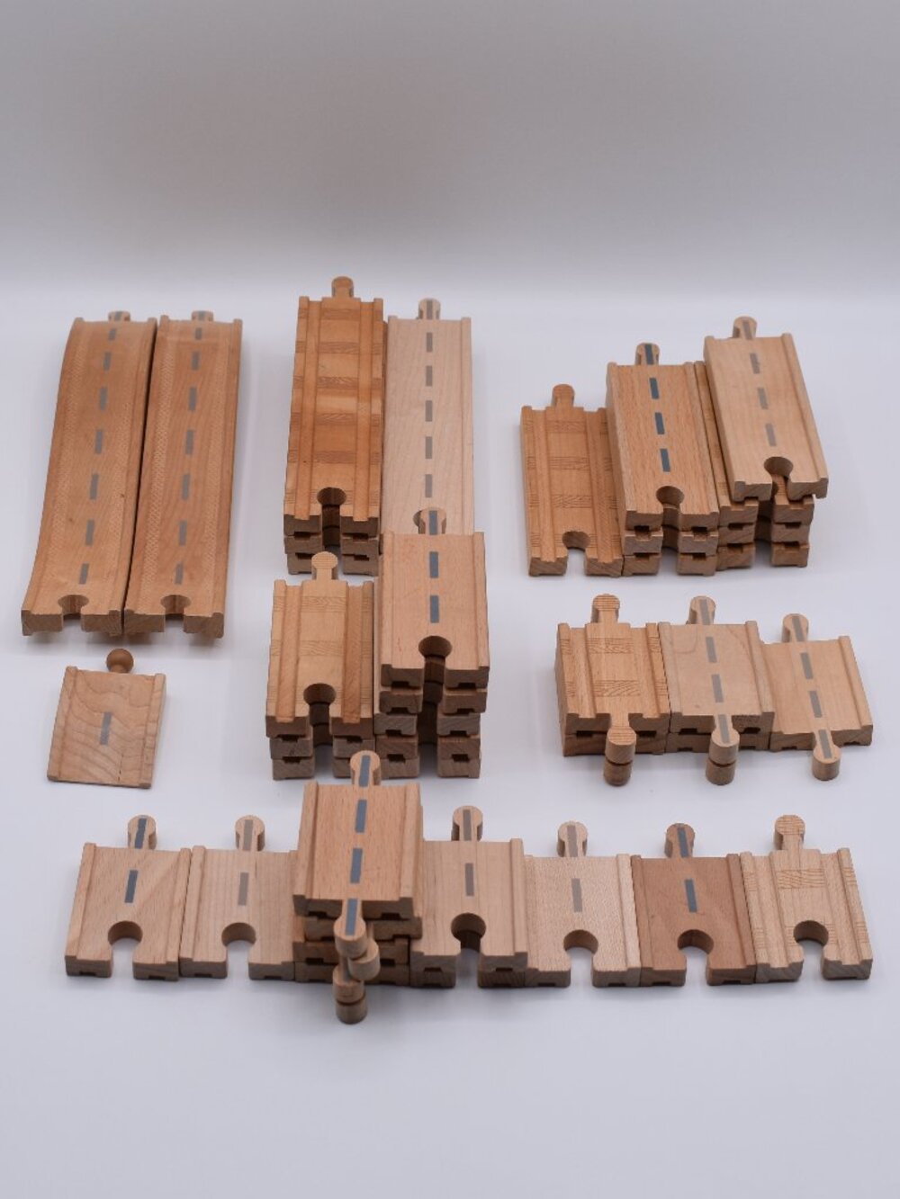 Lot of 40 Genuine REVERSIBLE 2 SIDES Thomas Roads Wooden Tracks Connectors